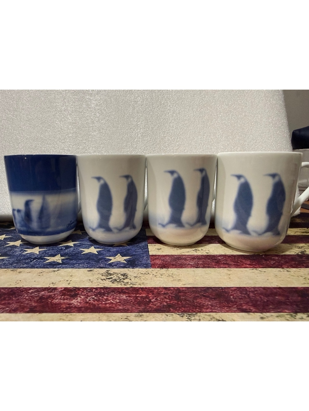 Vintage Magnor Norway Antarktis Porcelain Mugs Set of 4 Vebjorn Sand Penguins